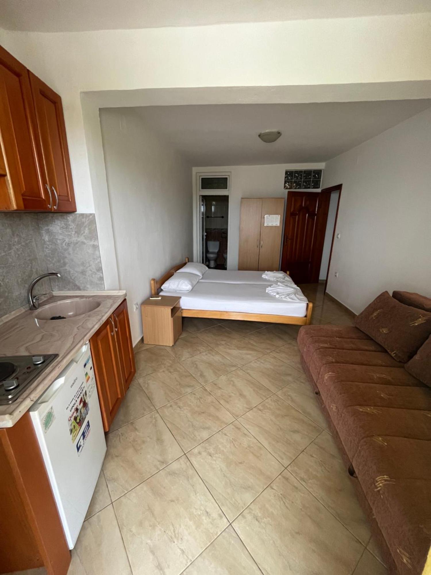 Sand And Sea Apartments Ulcinj Exterior foto
