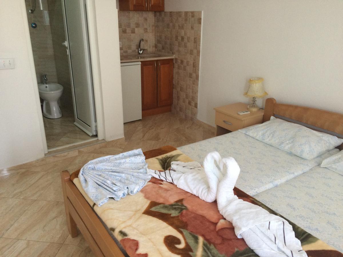 Sand And Sea Apartments Ulcinj Exterior foto